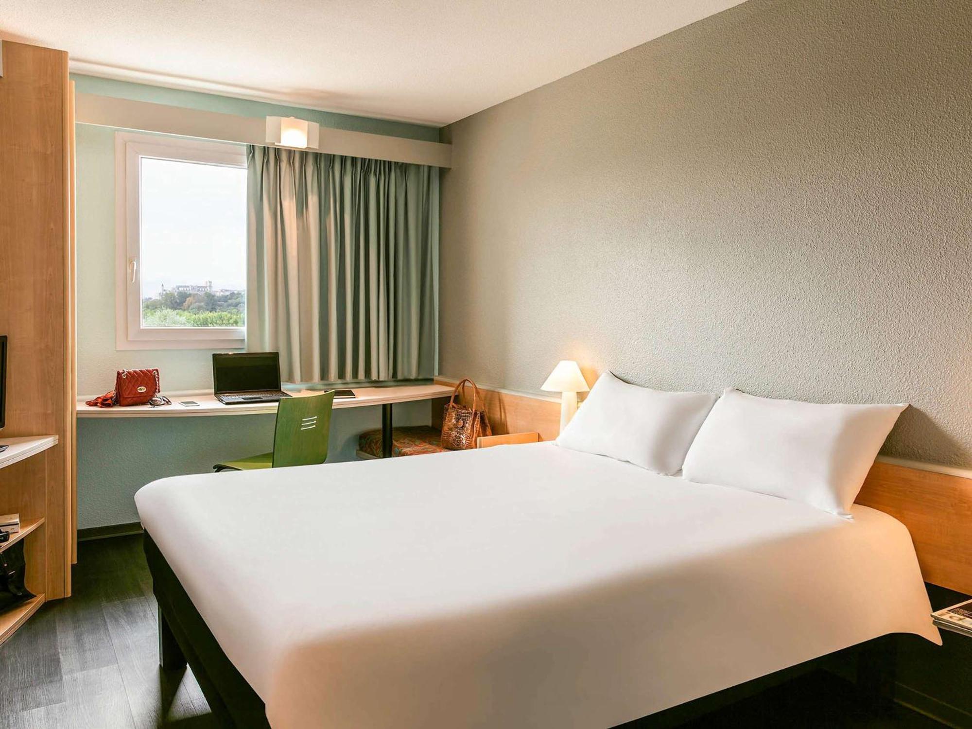 Ibis Auch Hotel Luaran gambar