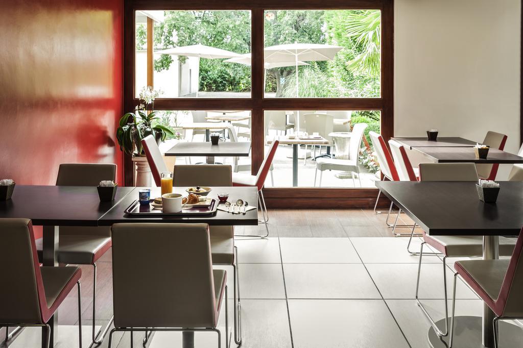 Ibis Auch Hotel Luaran gambar