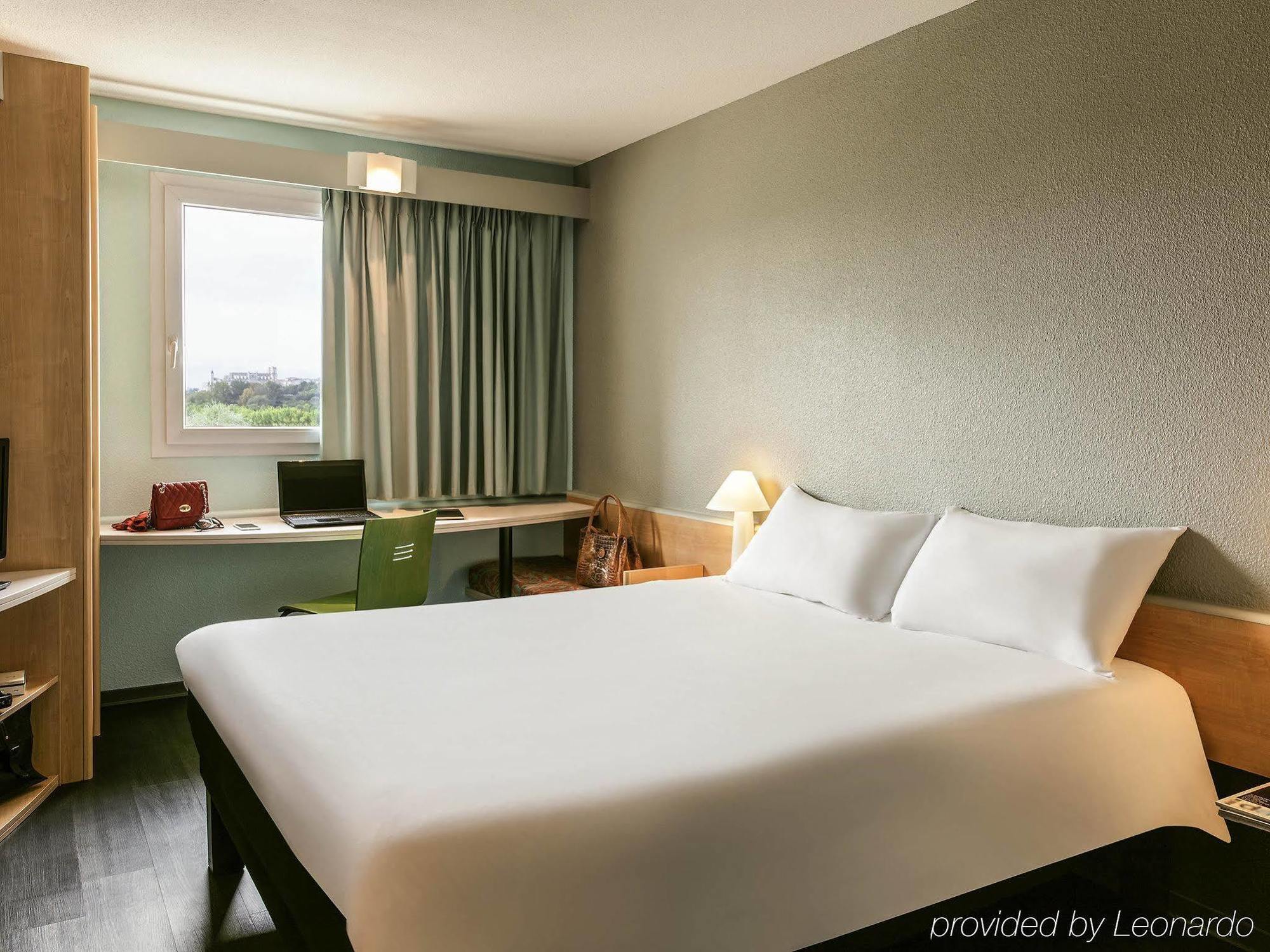 Ibis Auch Hotel Luaran gambar