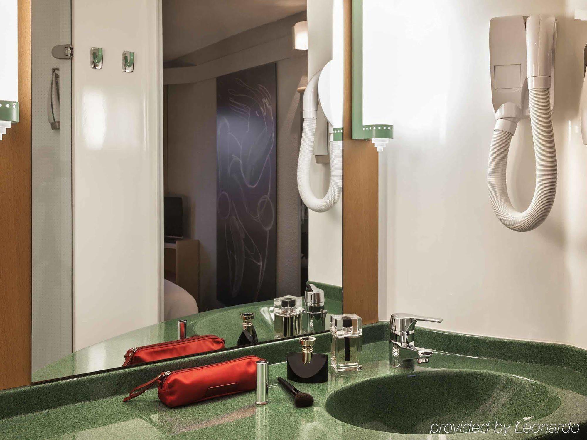Ibis Auch Hotel Luaran gambar