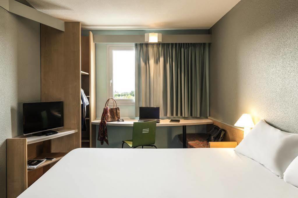 Ibis Auch Hotel Luaran gambar